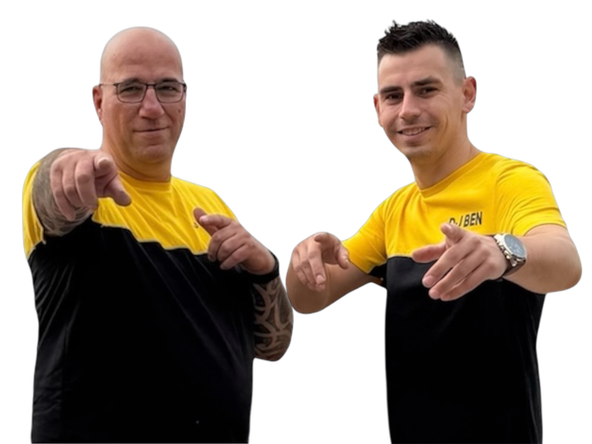 Dj ben en Dj Antonio samen met geel zwart shirt